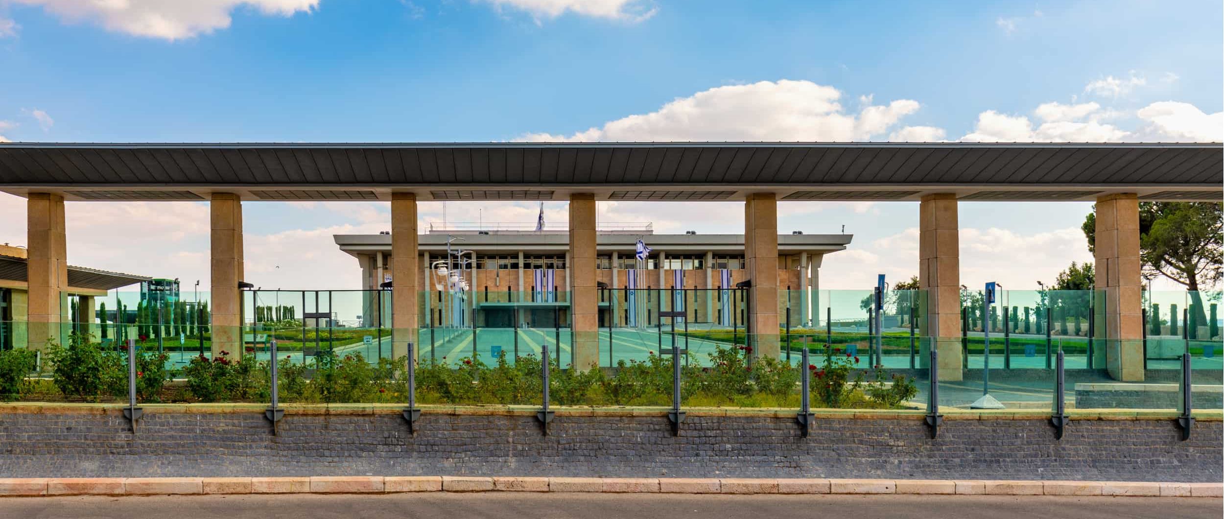 shutterstock_1987409696